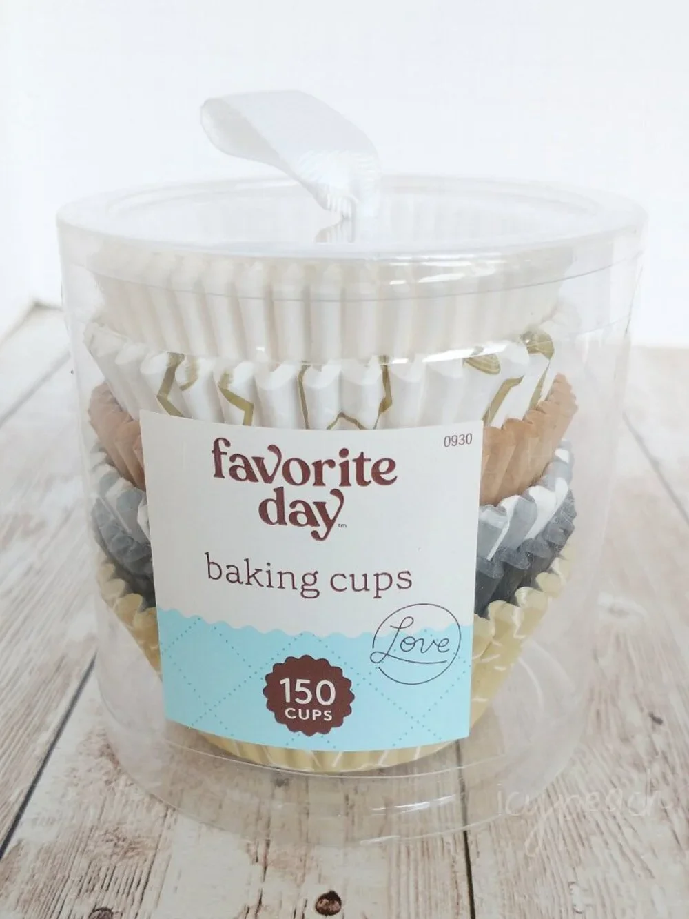 Favorite Day Baking Cups 150 Count Cupcake Wrappers Muffin Liners Party Snacks